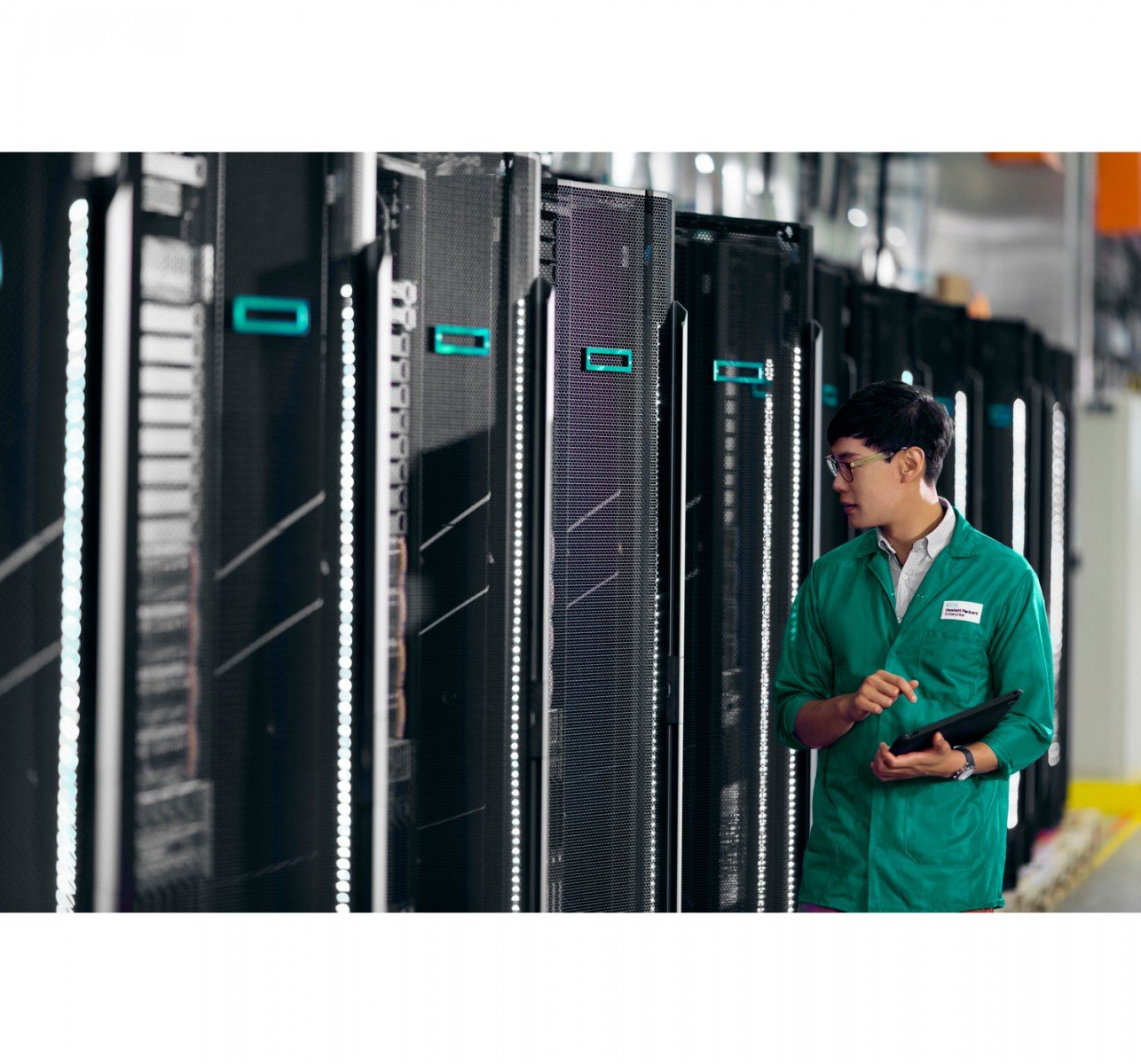 HPE DL360 Gen11 Stg Cntrl Enable Cbl Kit