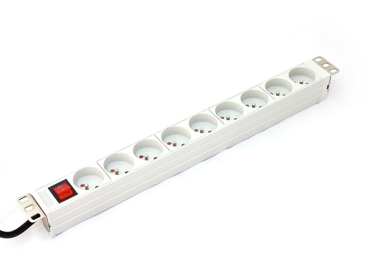 Power Distribution Unit (PDU) for 19″ Rack, 9x Type E sockets, 2.0m, 1x C14 plug, 10A, on/off switch, aluminum