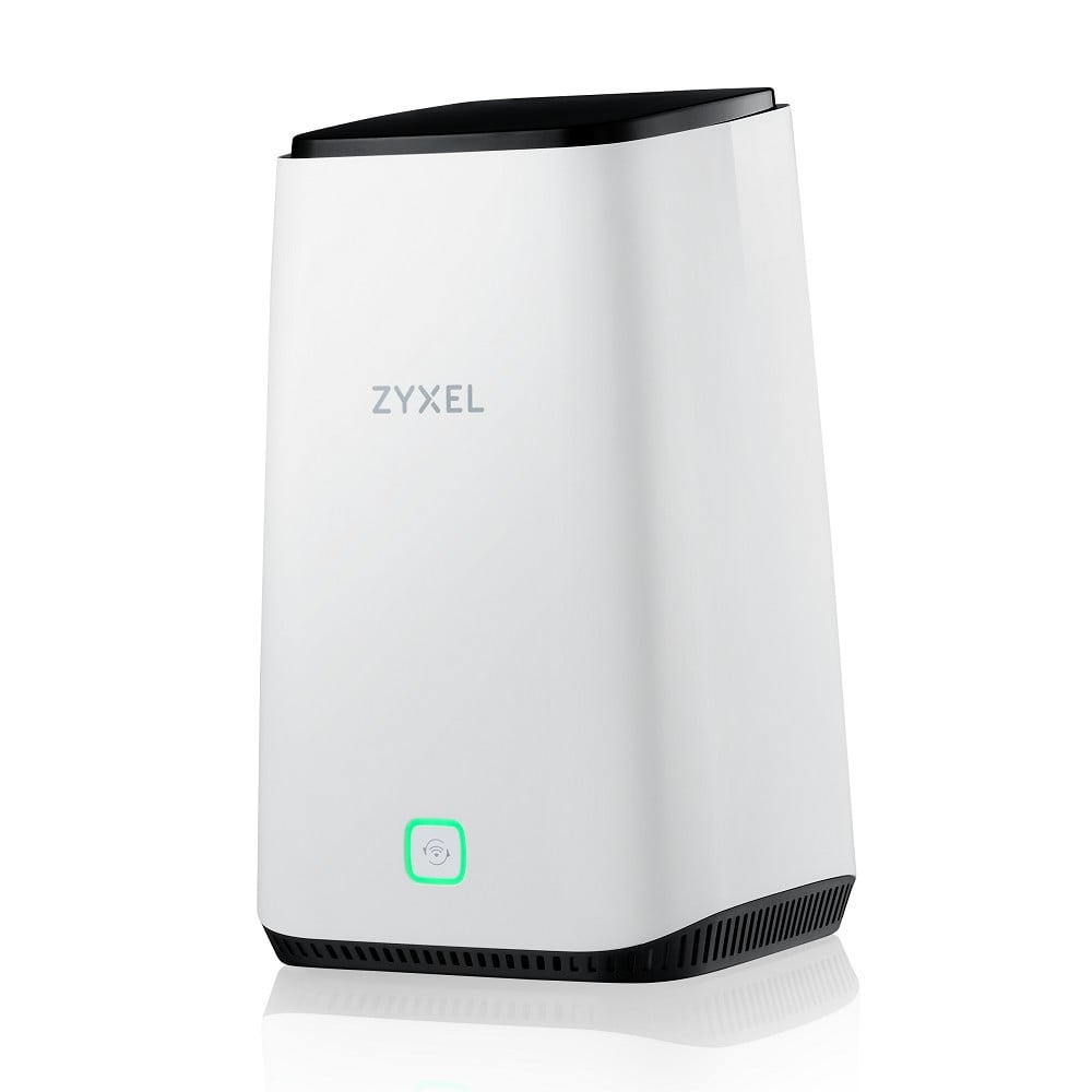 FWA510, 5G NR Indoor Router, Standalone/Nebula with 1 year Nebula Pro License,AX3600 WiFi, 2.5GB LAN, EU and UK region