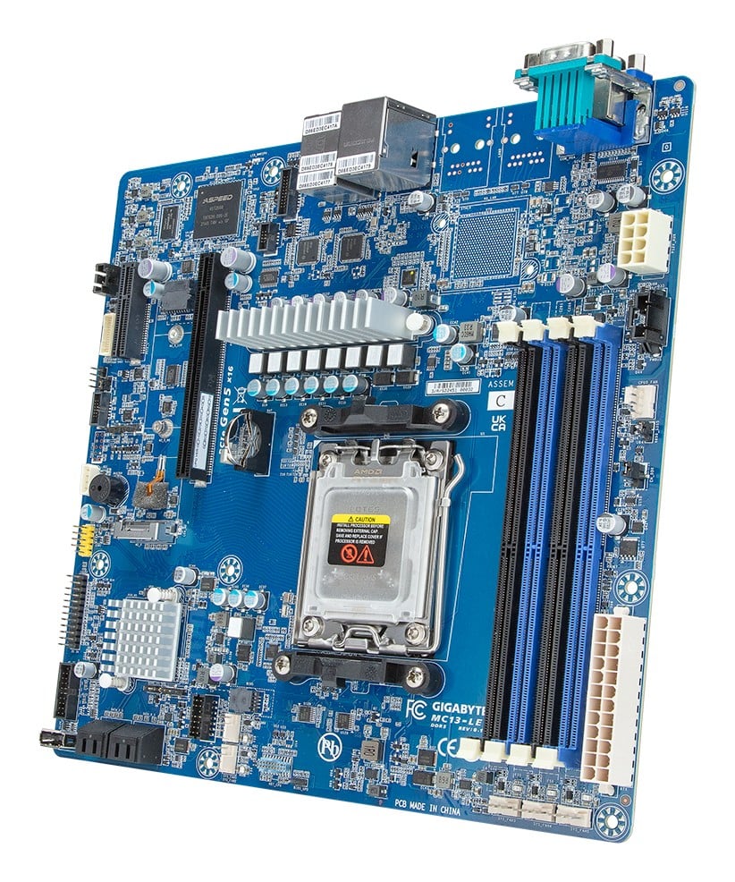 Gibabyte MC13-LE0, 1xSKT LGA 1718, AMD Ryzen 7000, SoC, 4xDIMM, SATA, 1xM.2, 2x10GbE, IPMI